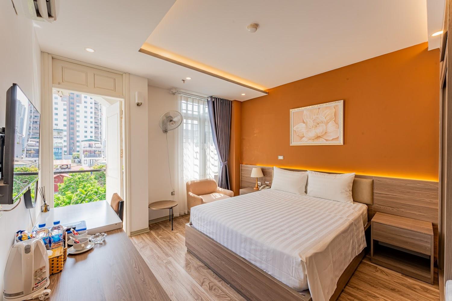 Cover Image for Moon Hotel 2 Đỗ Quang
