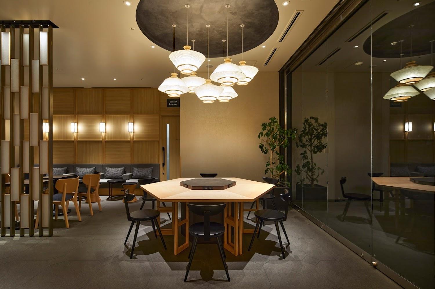 Cover Image for Agora Tokyo Ginza