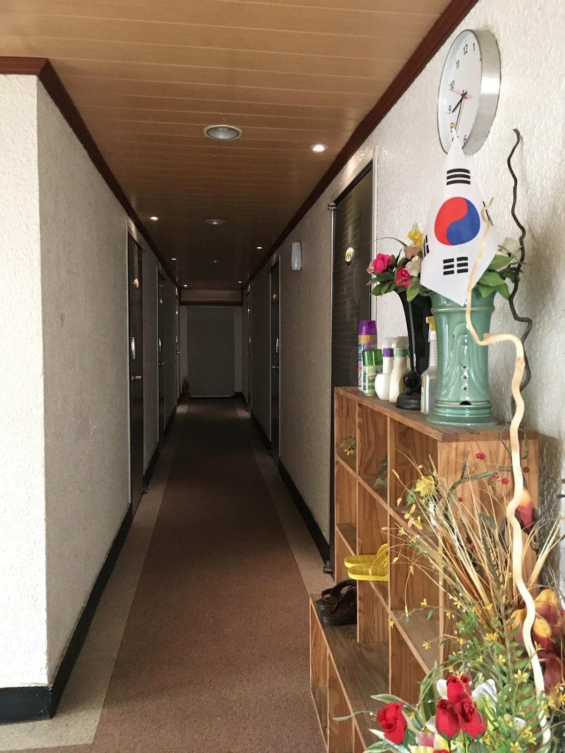 Cover Image for Seoul Tower Family Guesthouse