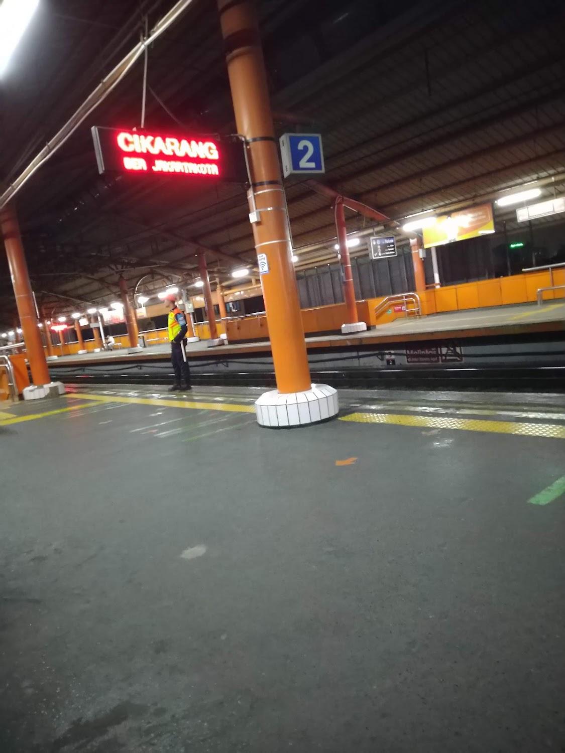 Cover Image for Airy Stasiun Mangga Besar Jakarta