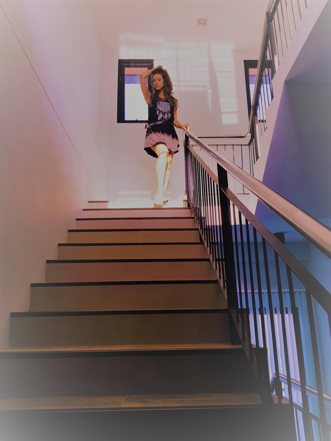 Cover Image for Ảnh At a glance