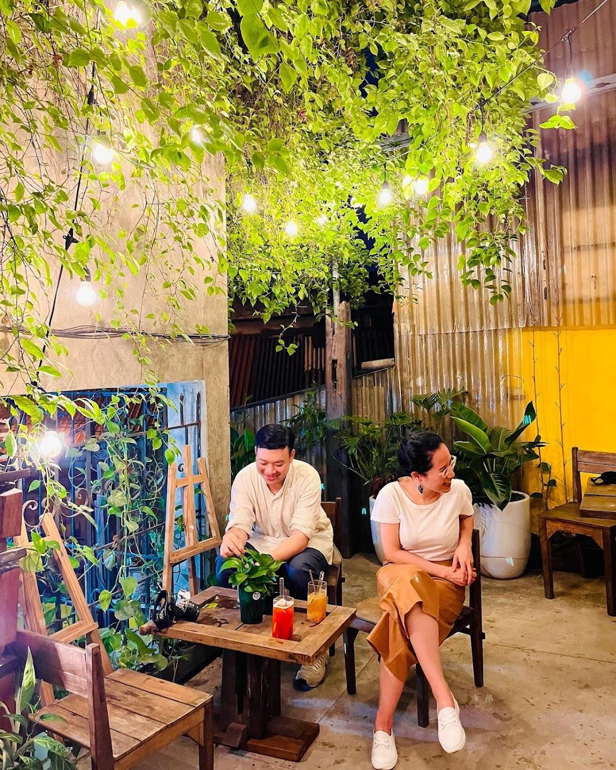 Cover Image for Chủ Nhật Cafe & Homestay