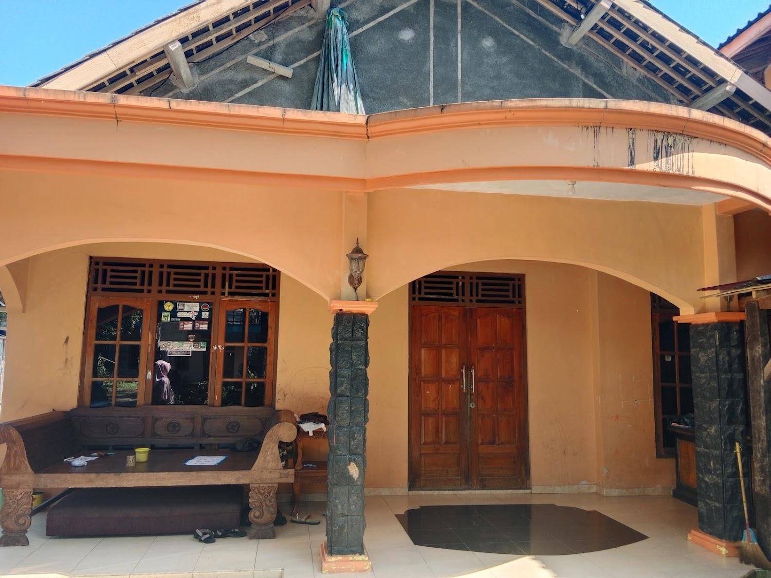 Cover Image for NURUDIN HOUSE