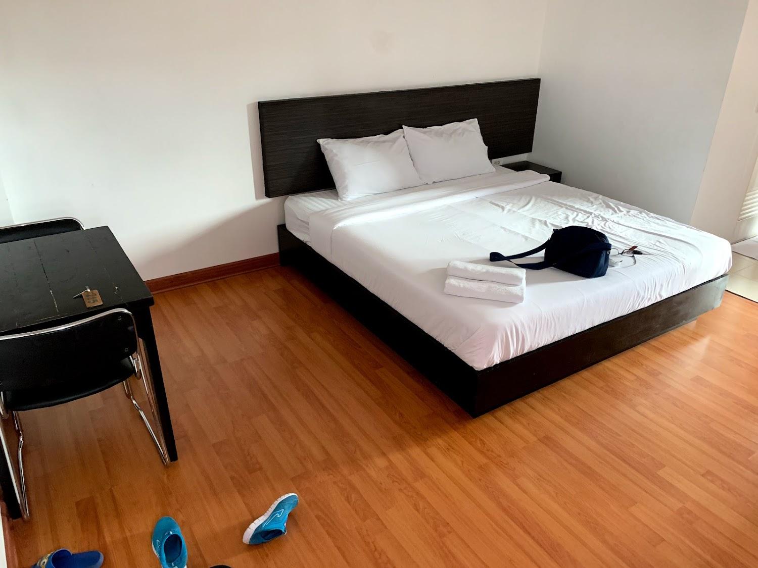 Cover Image for Field Town Apartment