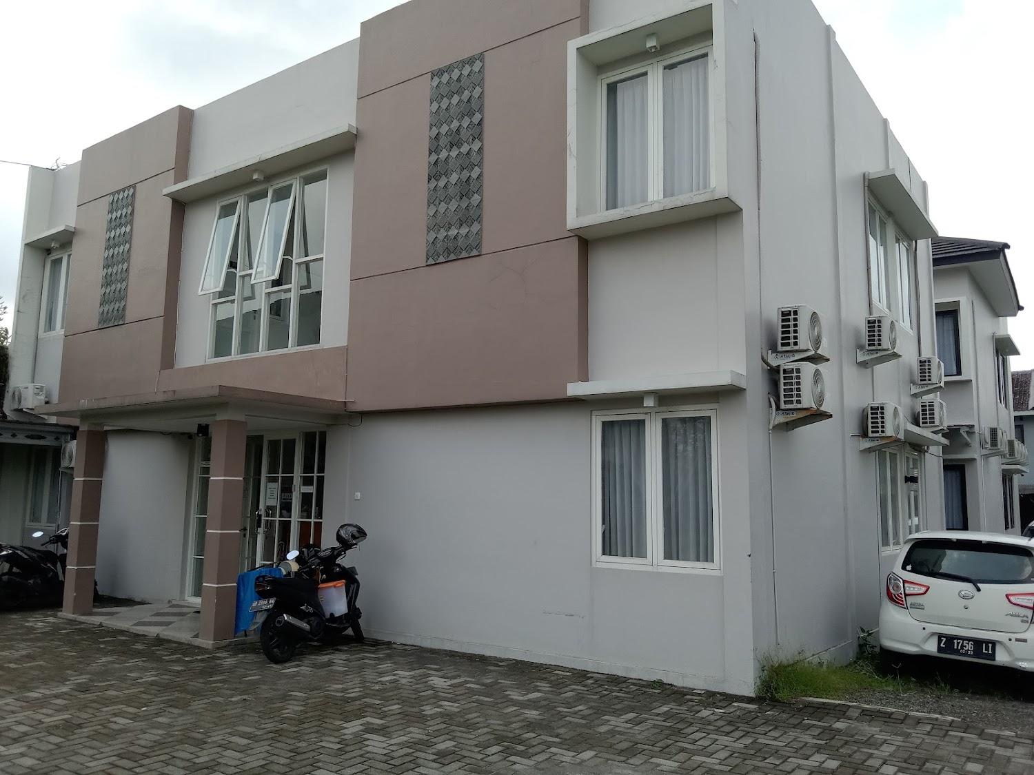 Cover Image for Halif Guest House Syariah