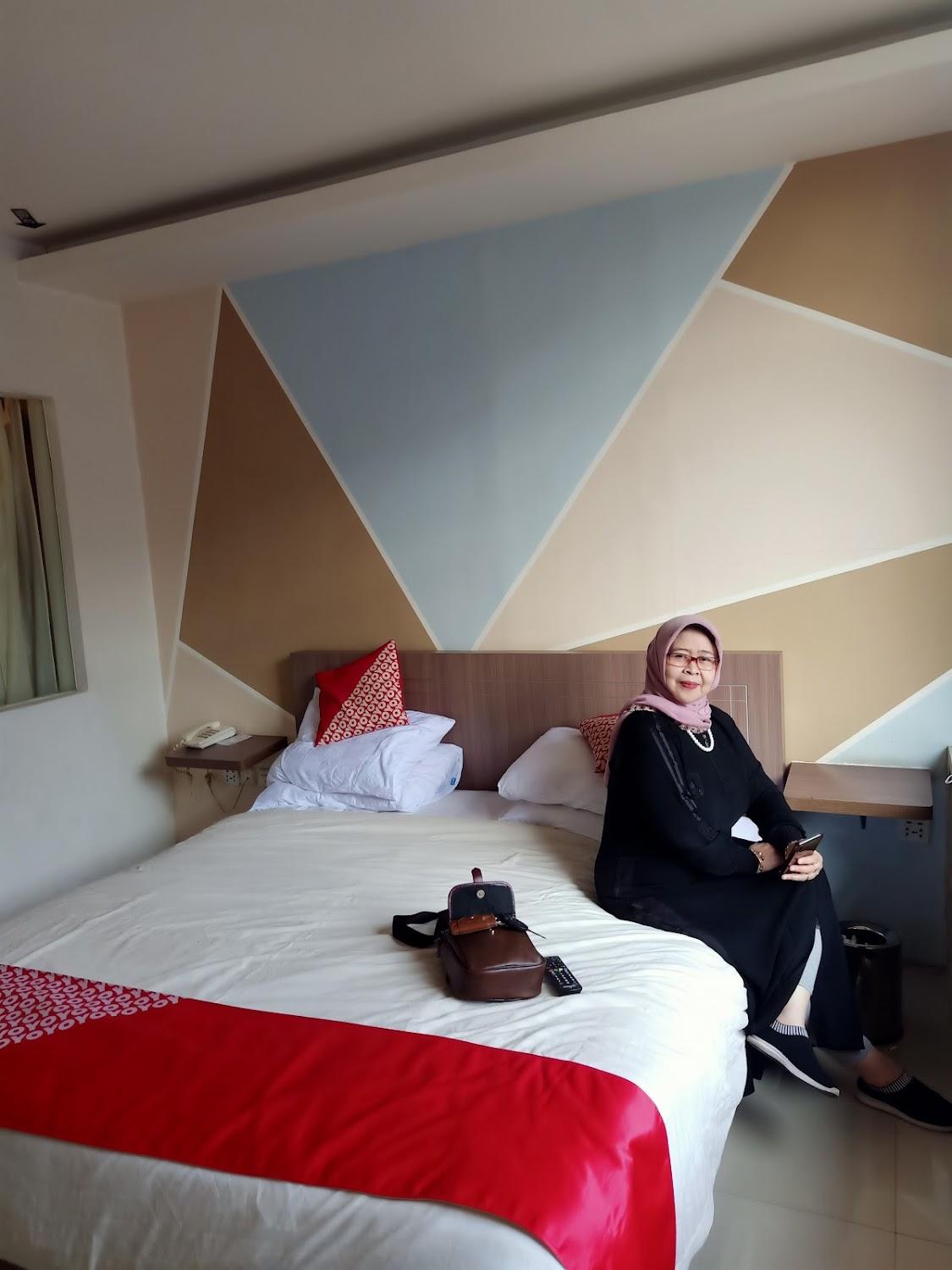 Cover Image for Princess Hotel