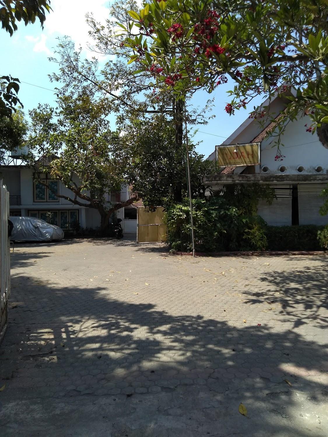 Cover Image for Indah Hotel
