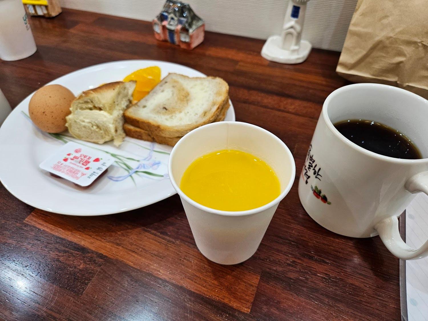 Cover Image for 게스트하우스여정