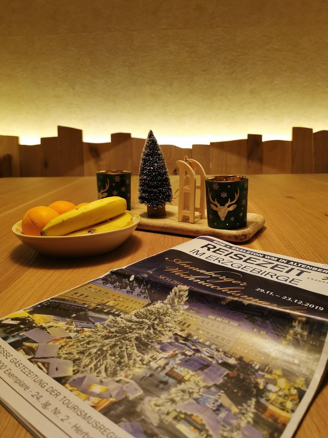 Cover Image for Max-Hütte - Anja Neuberg