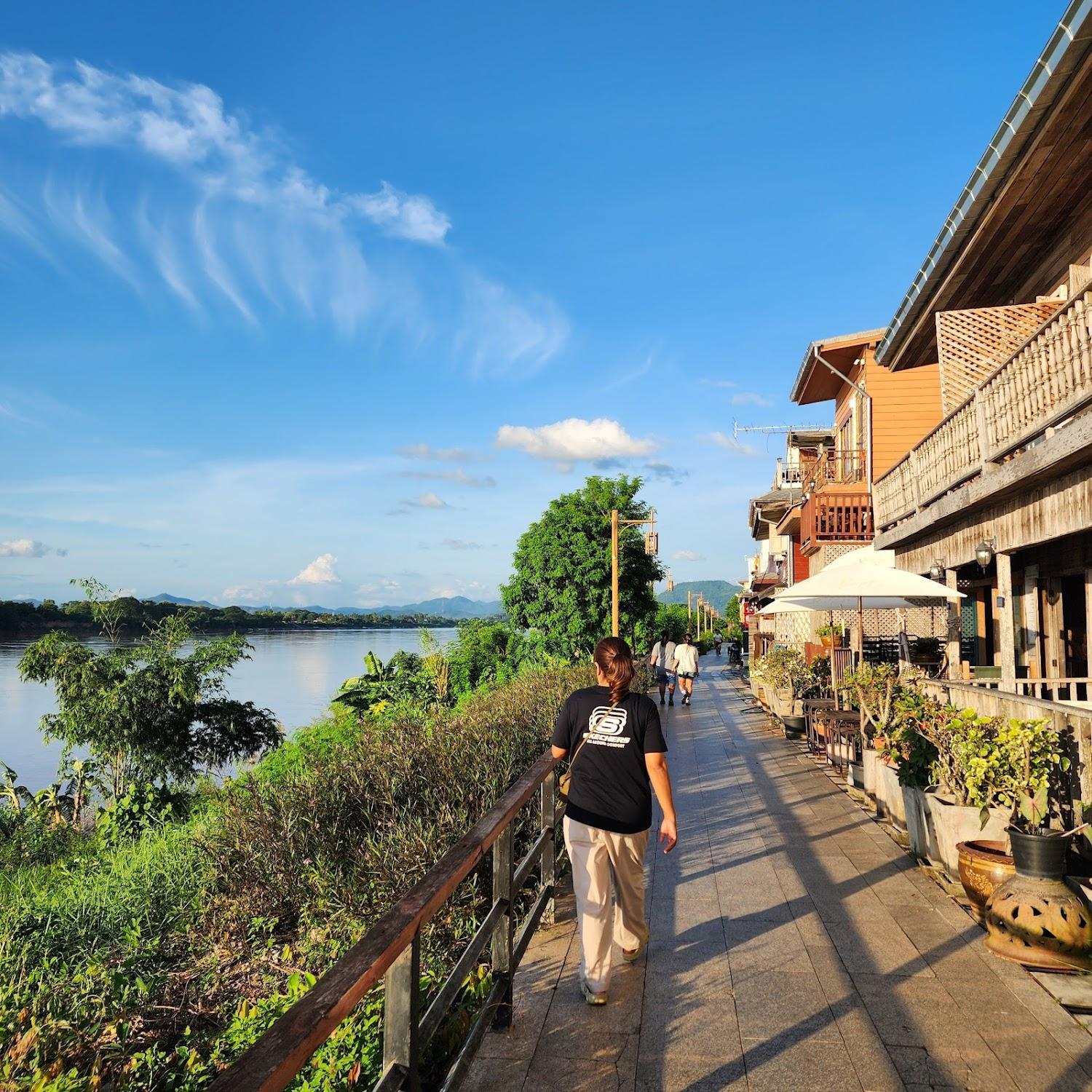 Cover Image for บ้านไม้ใหญ่ ณ เชียงคาน