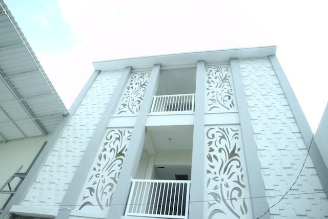 Cover Image for OYO 1182 Shevin Guest House Syariah