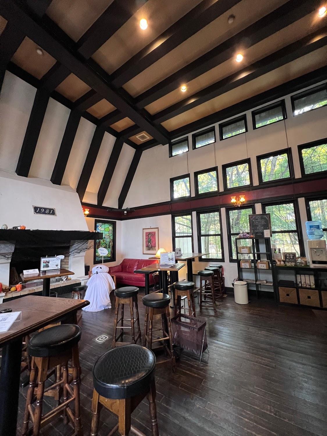 Cover Image for Karuizawa Hotel Longing House