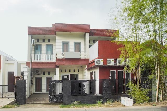 Cover Image for SUPER OYO 3323 Icha Homestay