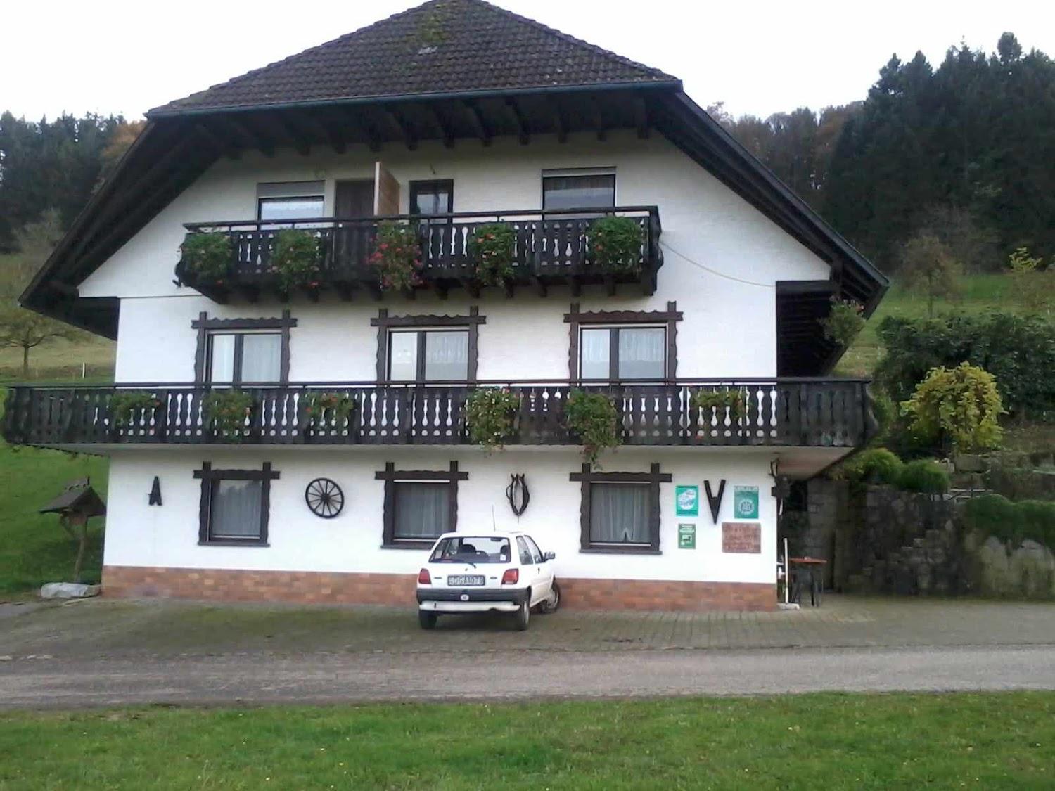 Cover Image for Breighof Biberach