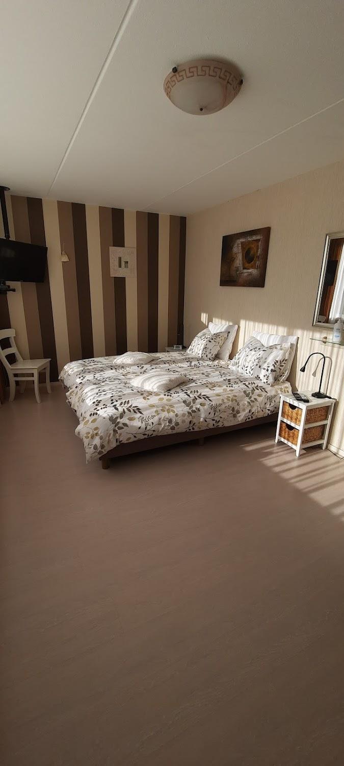Cover Image for Bed and Breakfast "De Spiegel"