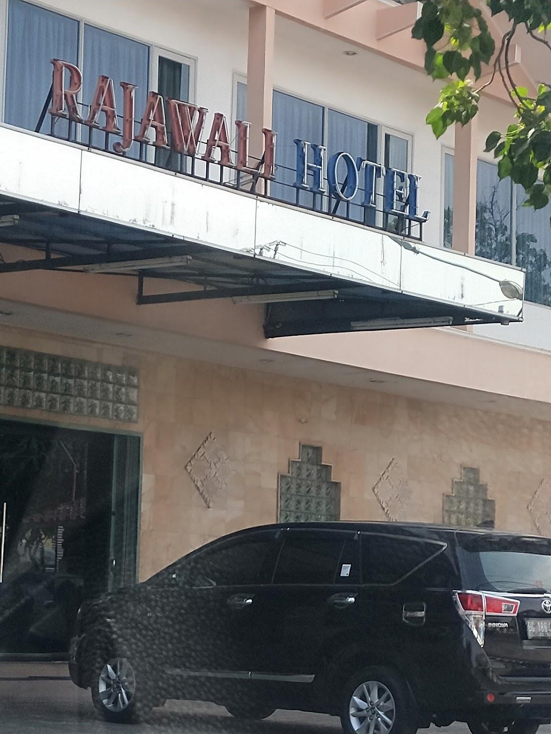 Cover Image for RAJAWALI HOTEL