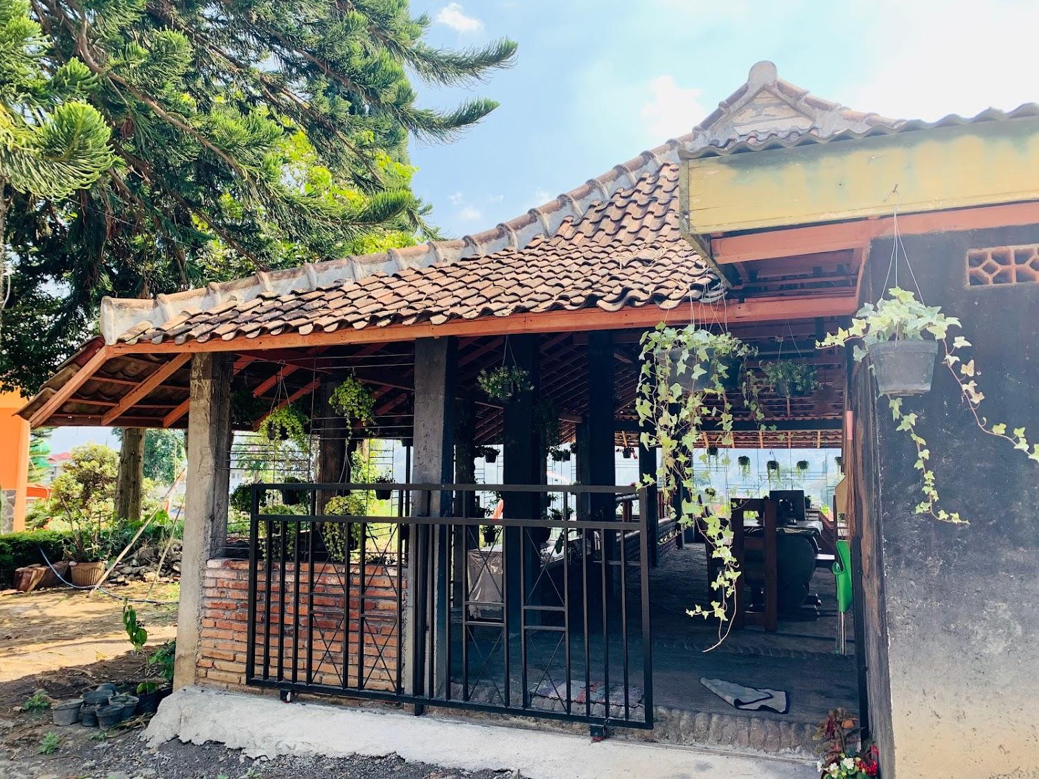 Cover Image for Santoso Hotel