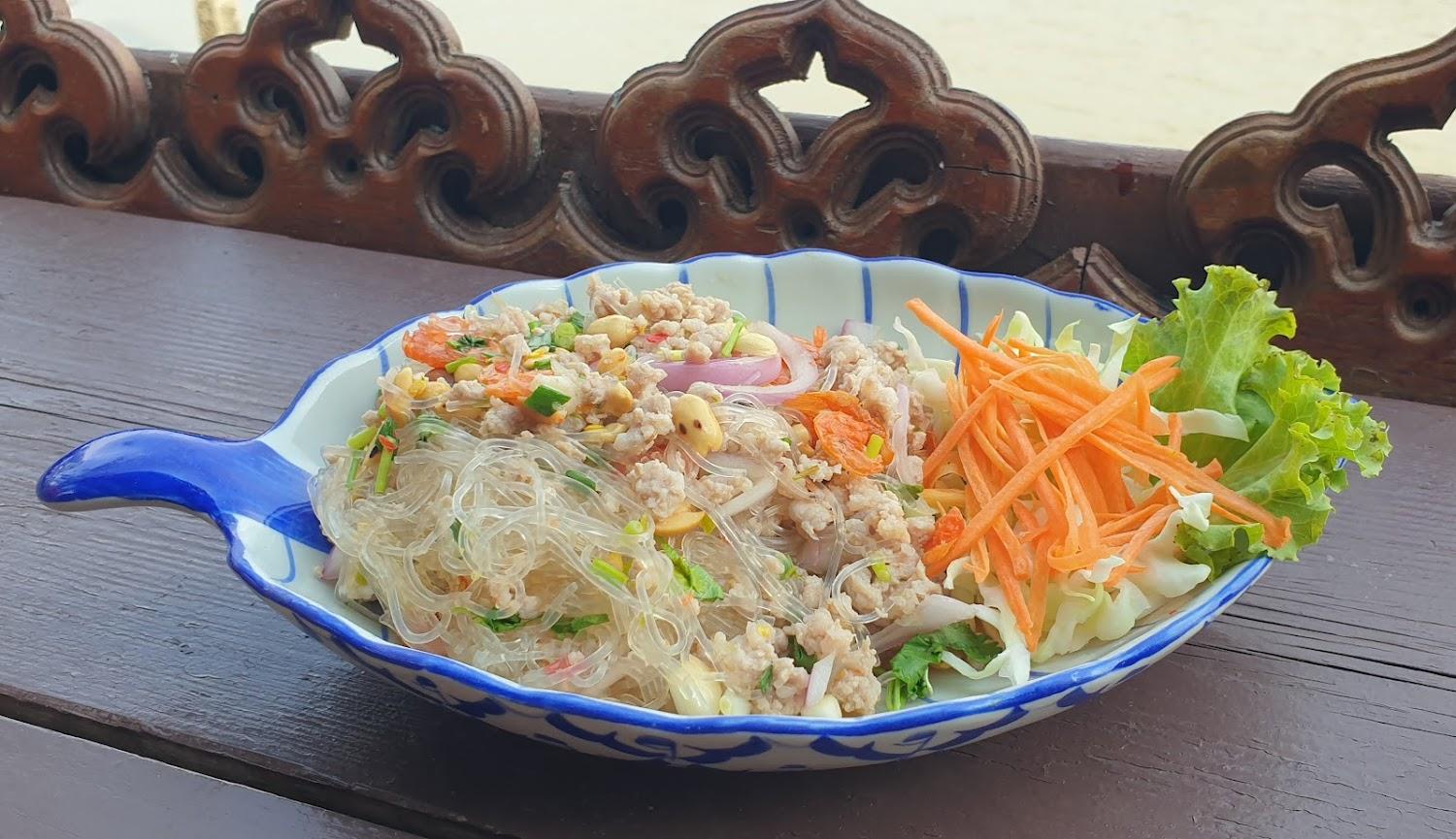 Cover Image for Ruean Chang Restaurant and Café