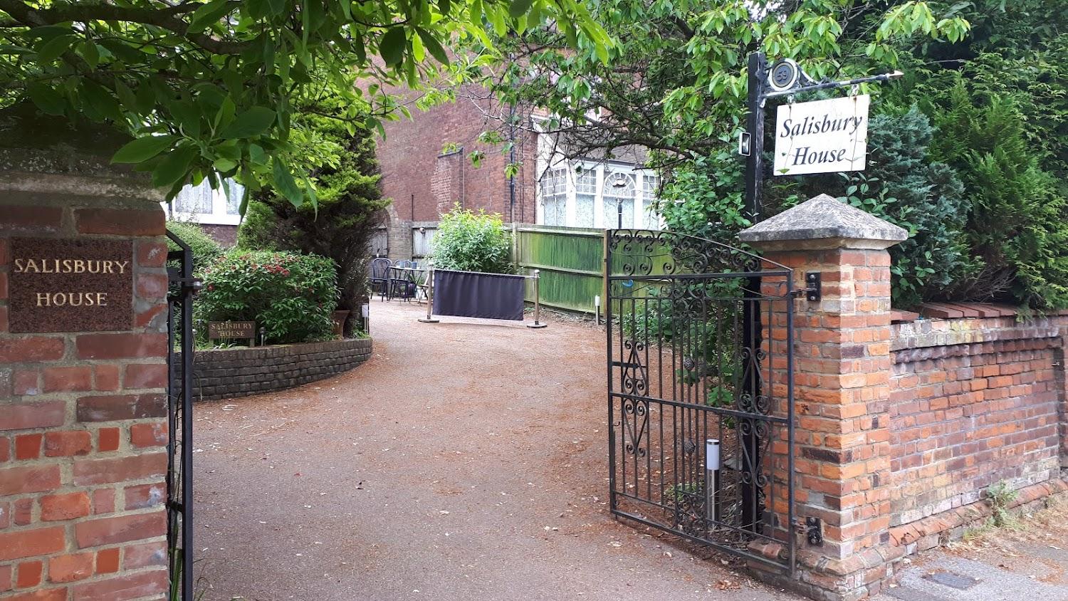 Cover Image for Salisbury House