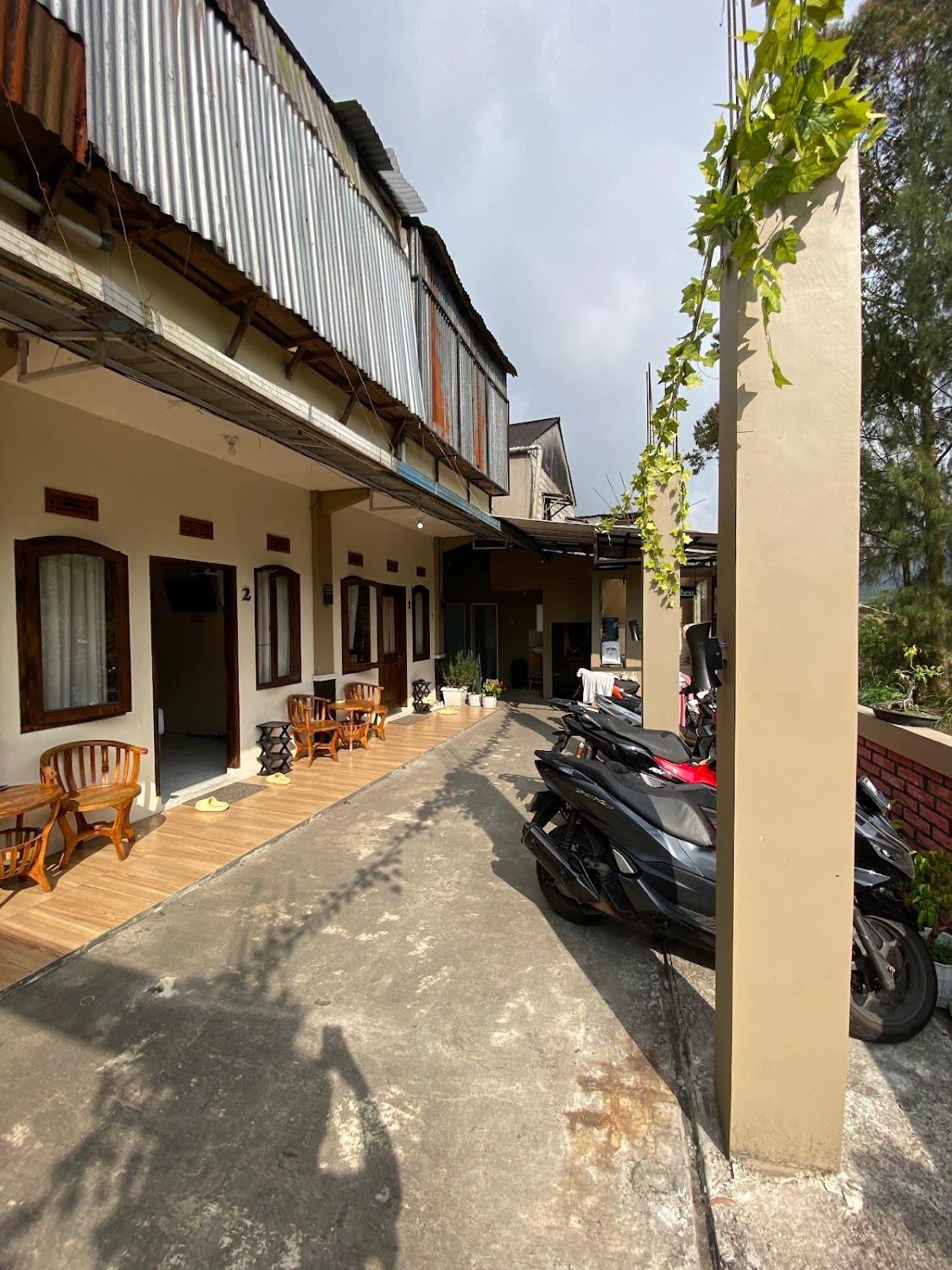 Cover Image for Homestay Banteng Adventure Dieng Mitra RedDoorz