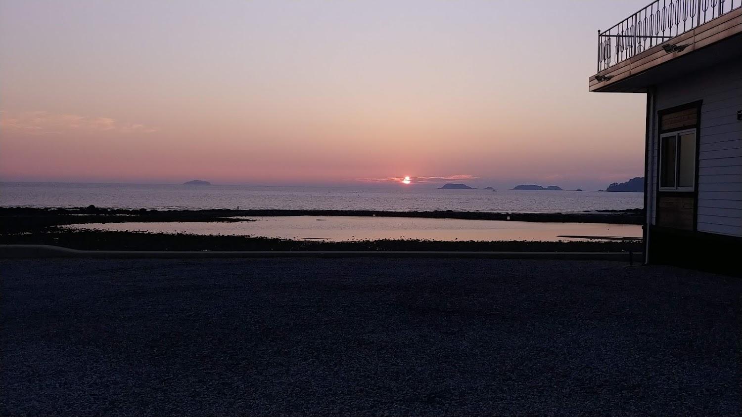 Cover Image for 곰바위펜션