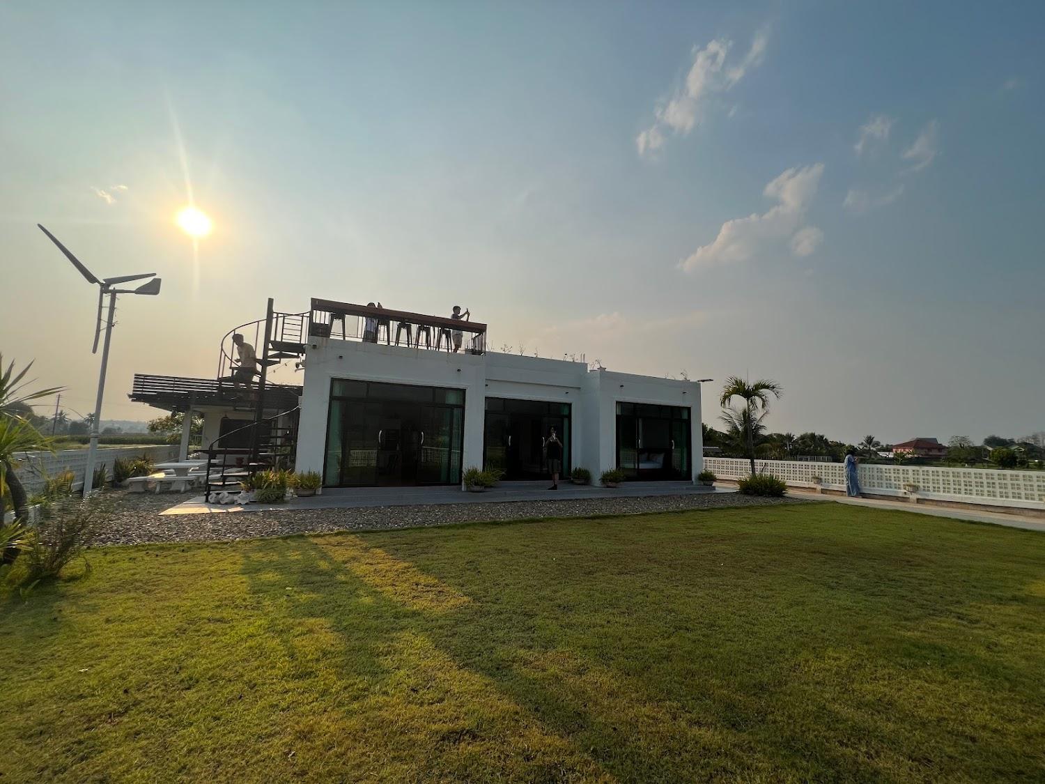 Cover Image for Hi Q View Pua