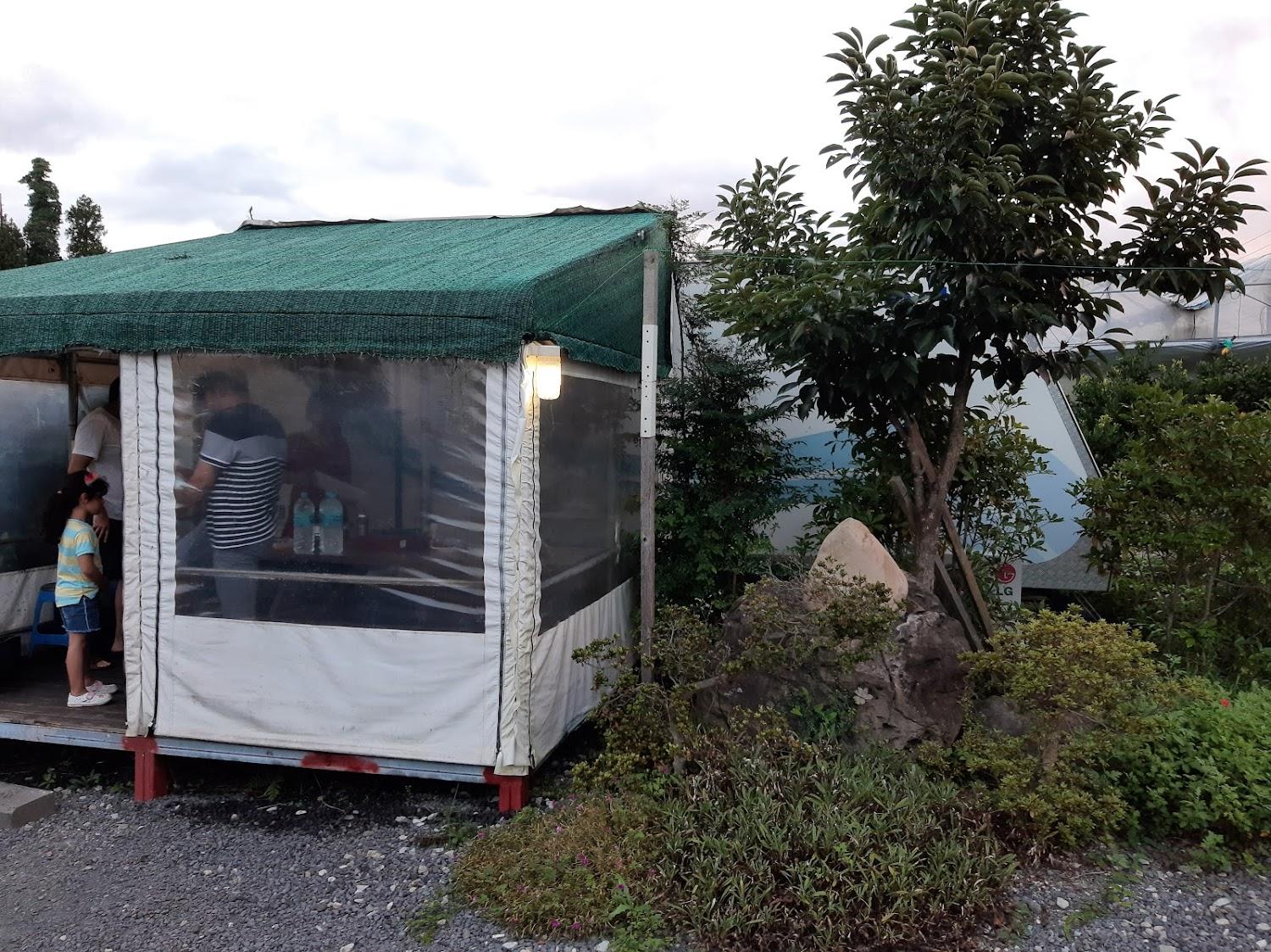 Cover Image for Pamping Jeju Caravan