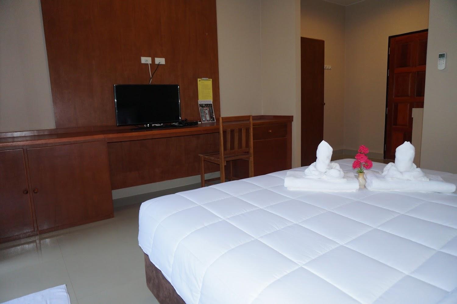 Cover Image for Kata Beachwalk Hotel and Bungalows