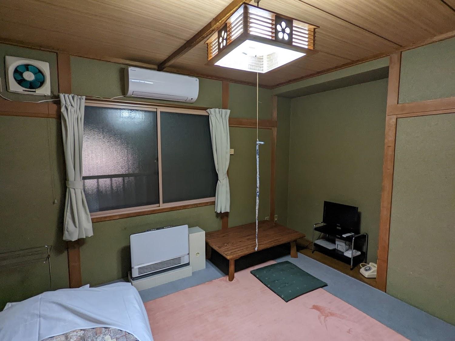 Cover Image for Tsuruya Hotel