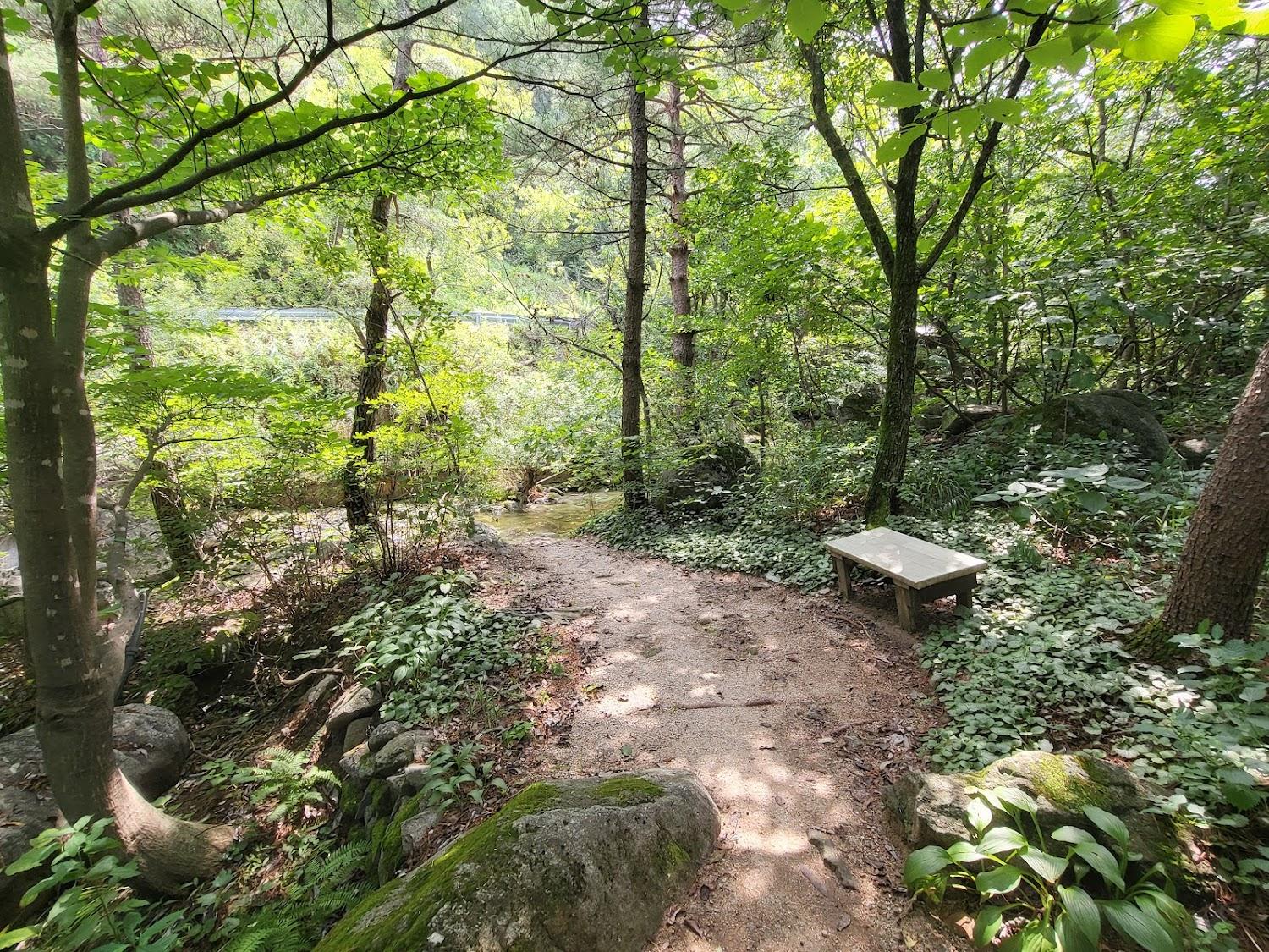 Cover Image for 러빈하우스