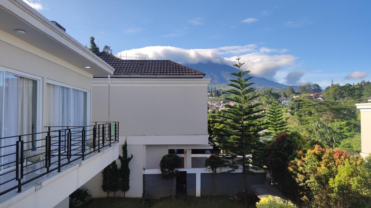 Cover Image for Al Jumeriah Resort Puncak منتجع فلل الجميراء بونشاك