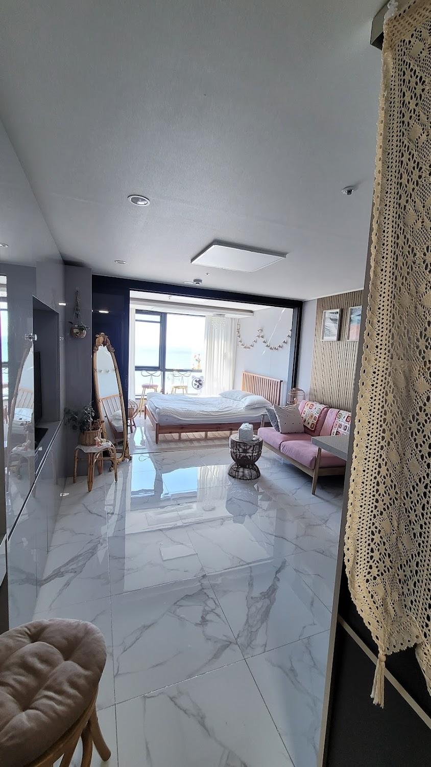 Cover Image for 송정 블루캐슬