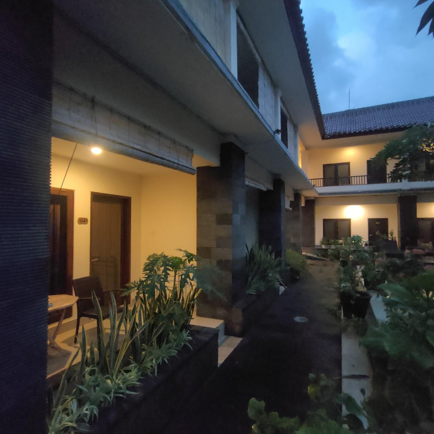Cover Image for Radha Bali Hotel
