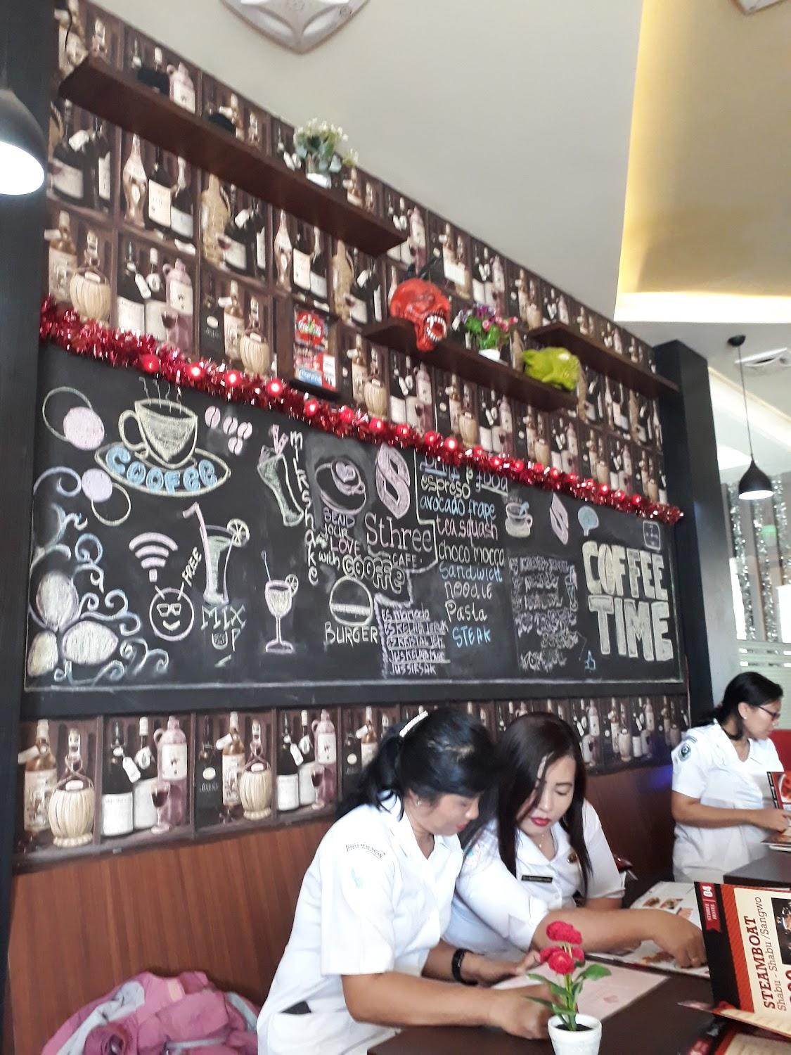 Cover Image for Sthree Hotel