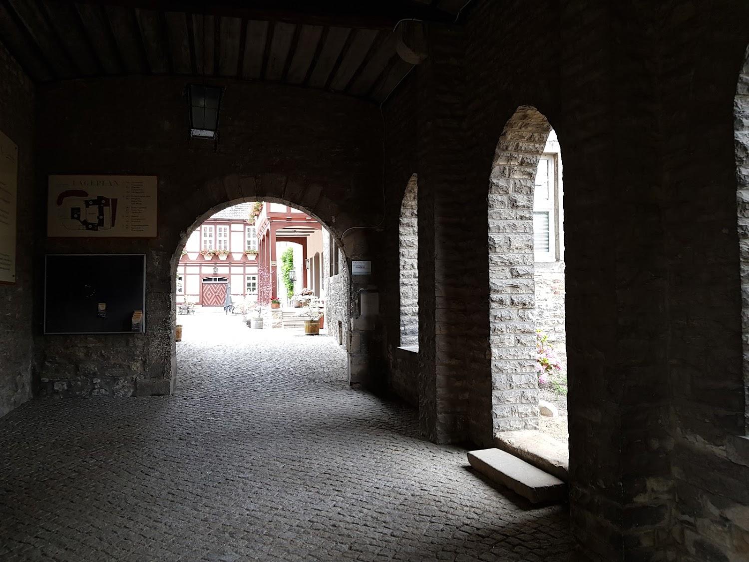 Cover Image for Burg Warberg