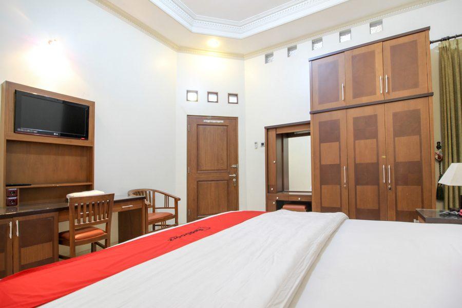 Cover Image for RedDoorz Plus @ Tegal Panggung