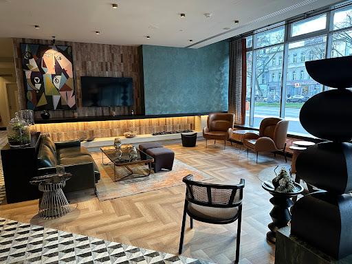 Cover Image for Titanic Comfort Kurfürstendamm