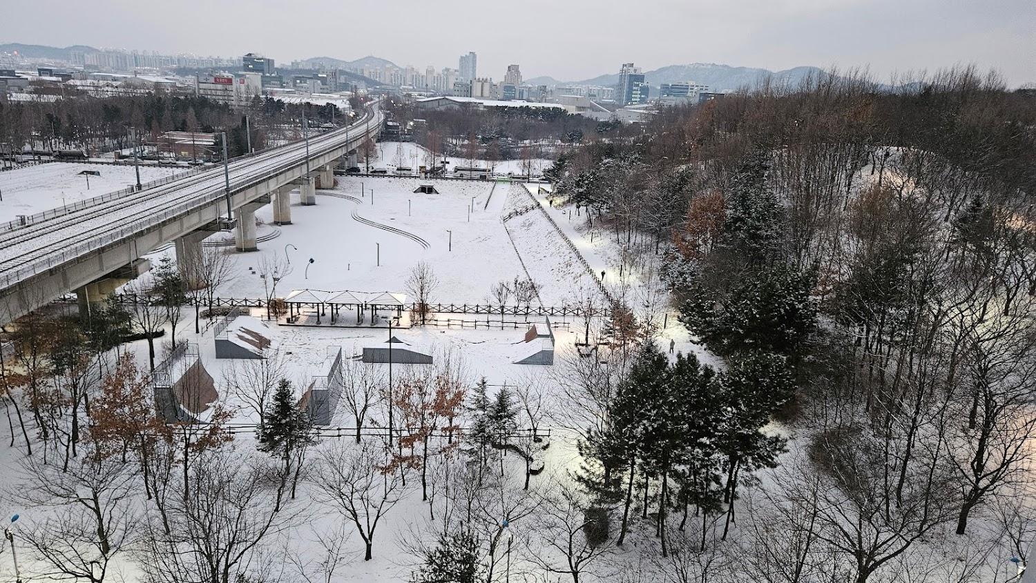 Cover Image for Gold Coast Hotel Incheon