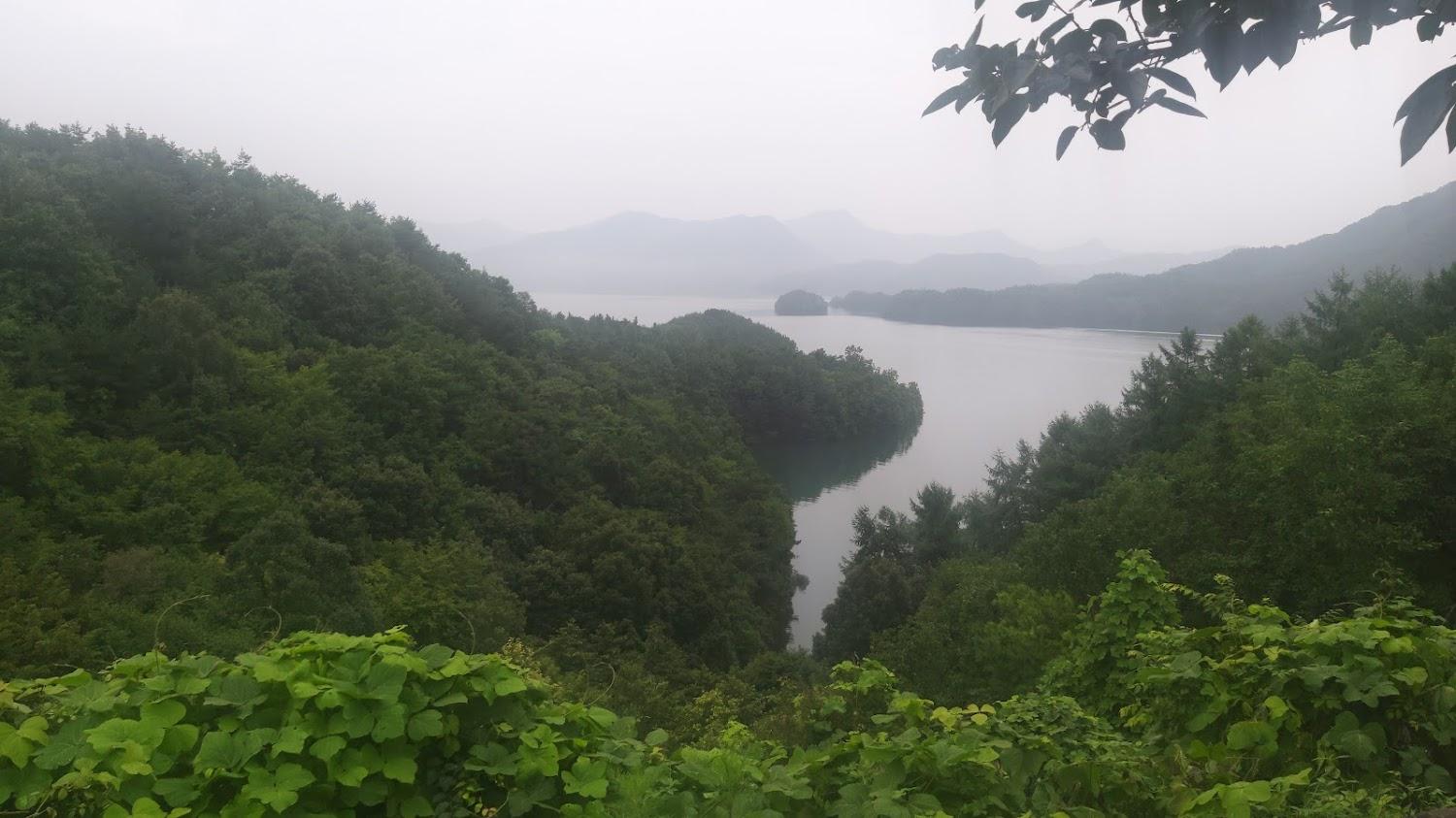 Cover Image for 월악산 꽃피는산골