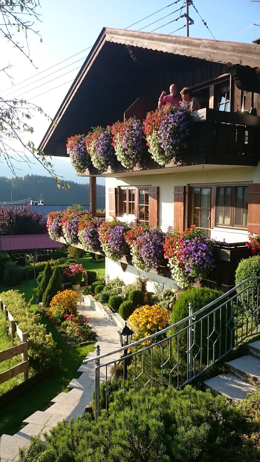 Cover Image for Gaestehaus Hindelang