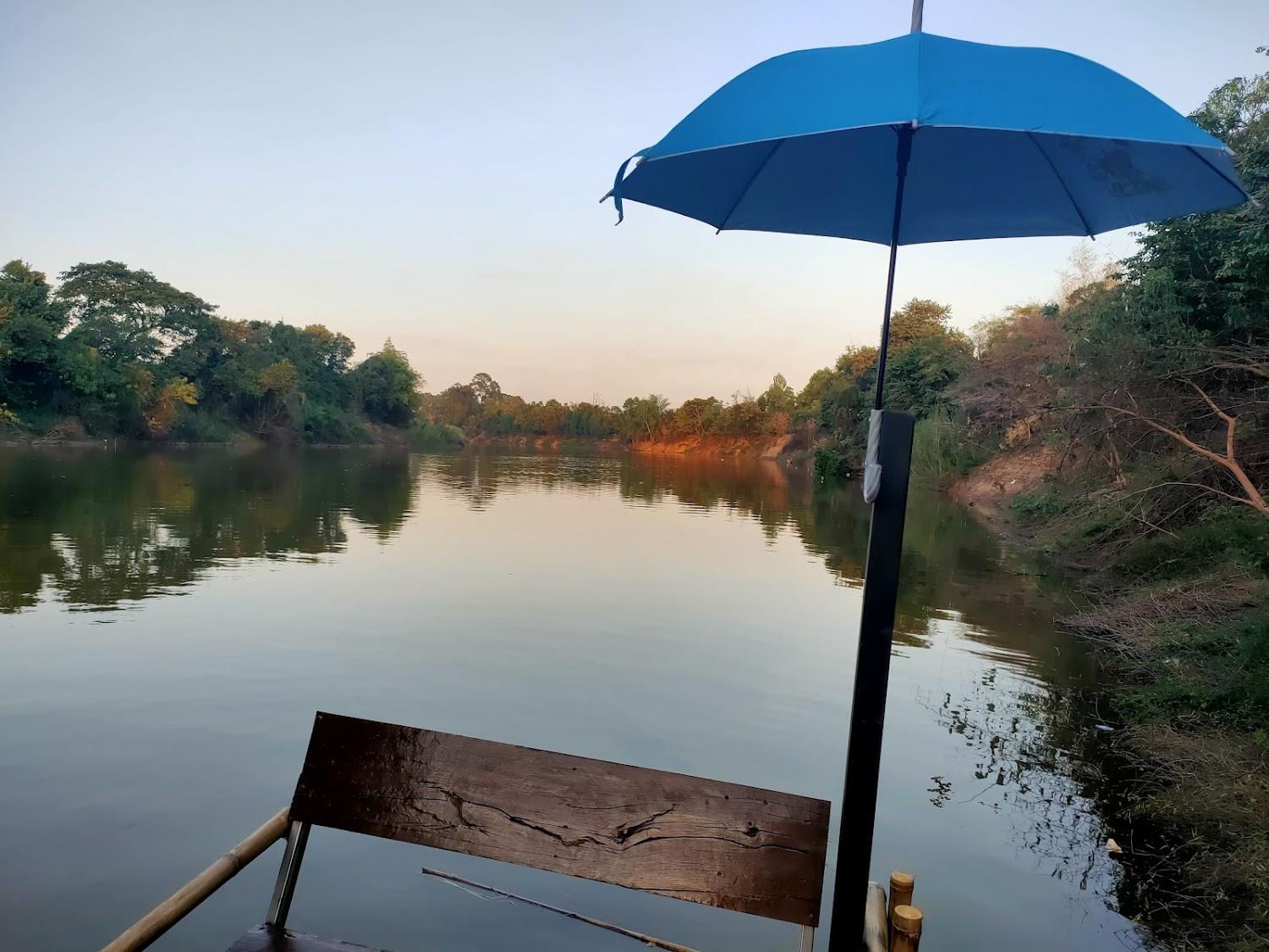 Cover Image for โรงแรมเรือนแก้วรีสอร์ท