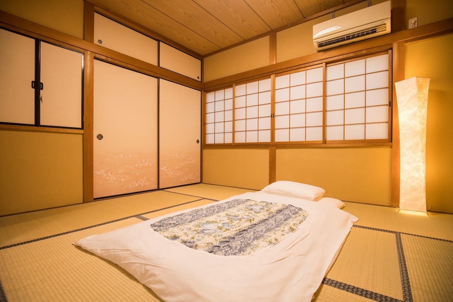 Cover Image for 京ノ家 里桜