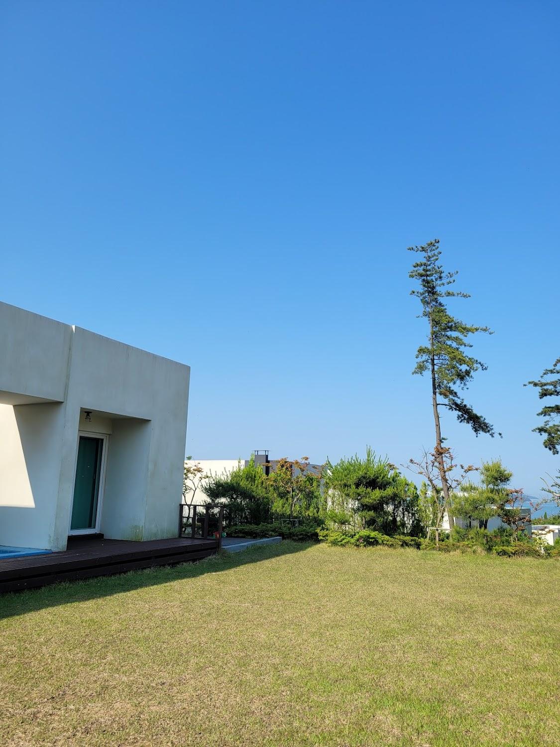 Cover Image for 태안 SE클럽풀빌라