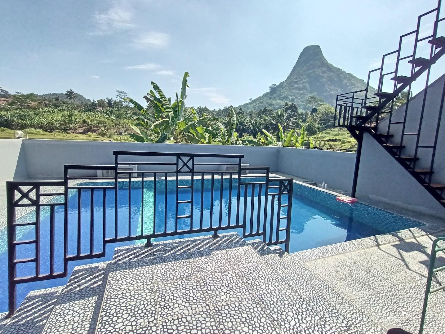 Cover Image for Vila Gunung Batu Inces