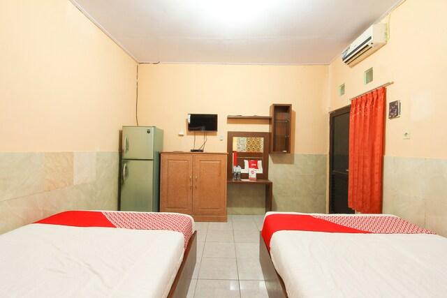 Cover Image for OYO 1594 Al Firdausi Residence
