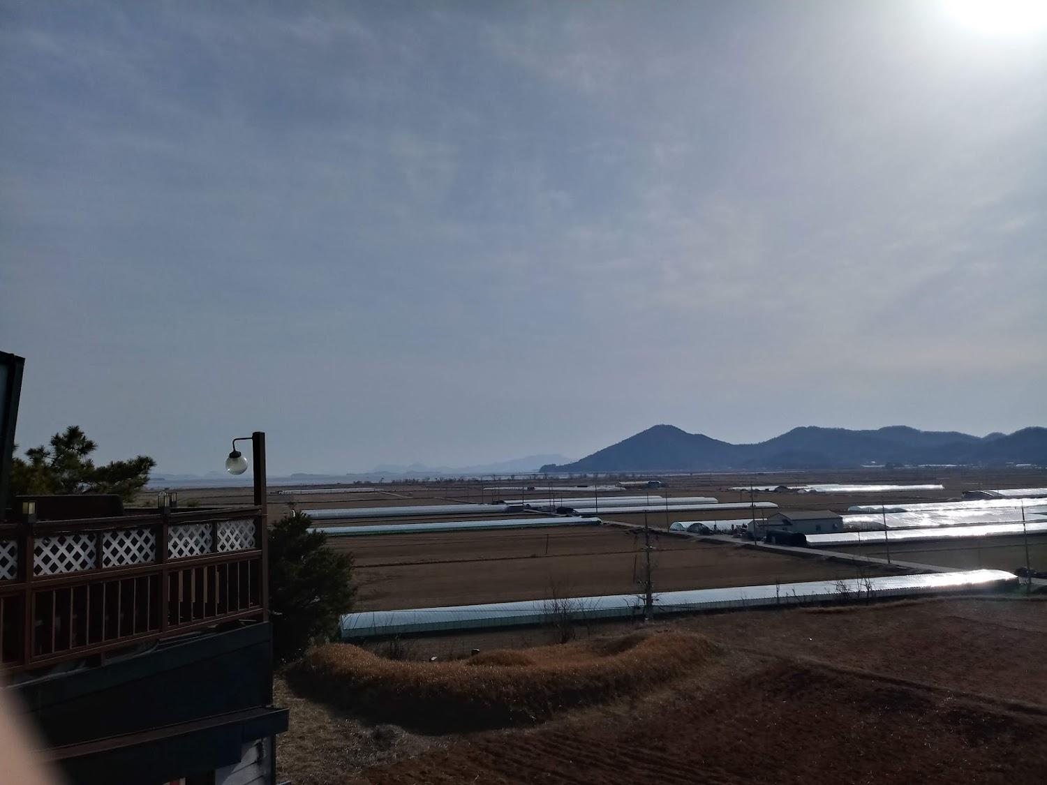 Cover Image for Suncheon Bay comma Pensions