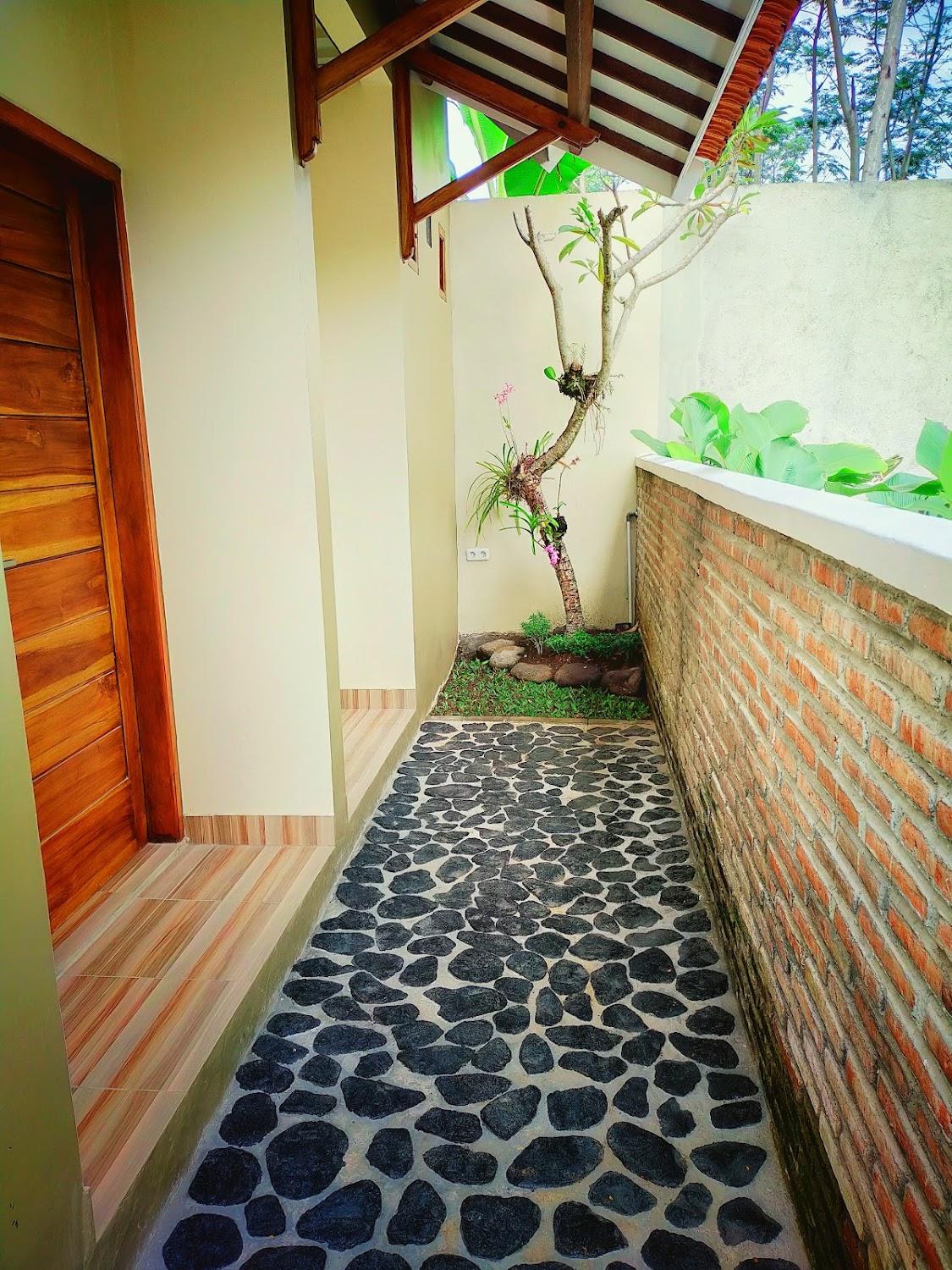 Cover Image for AUREIRIN GUESTHOUSE