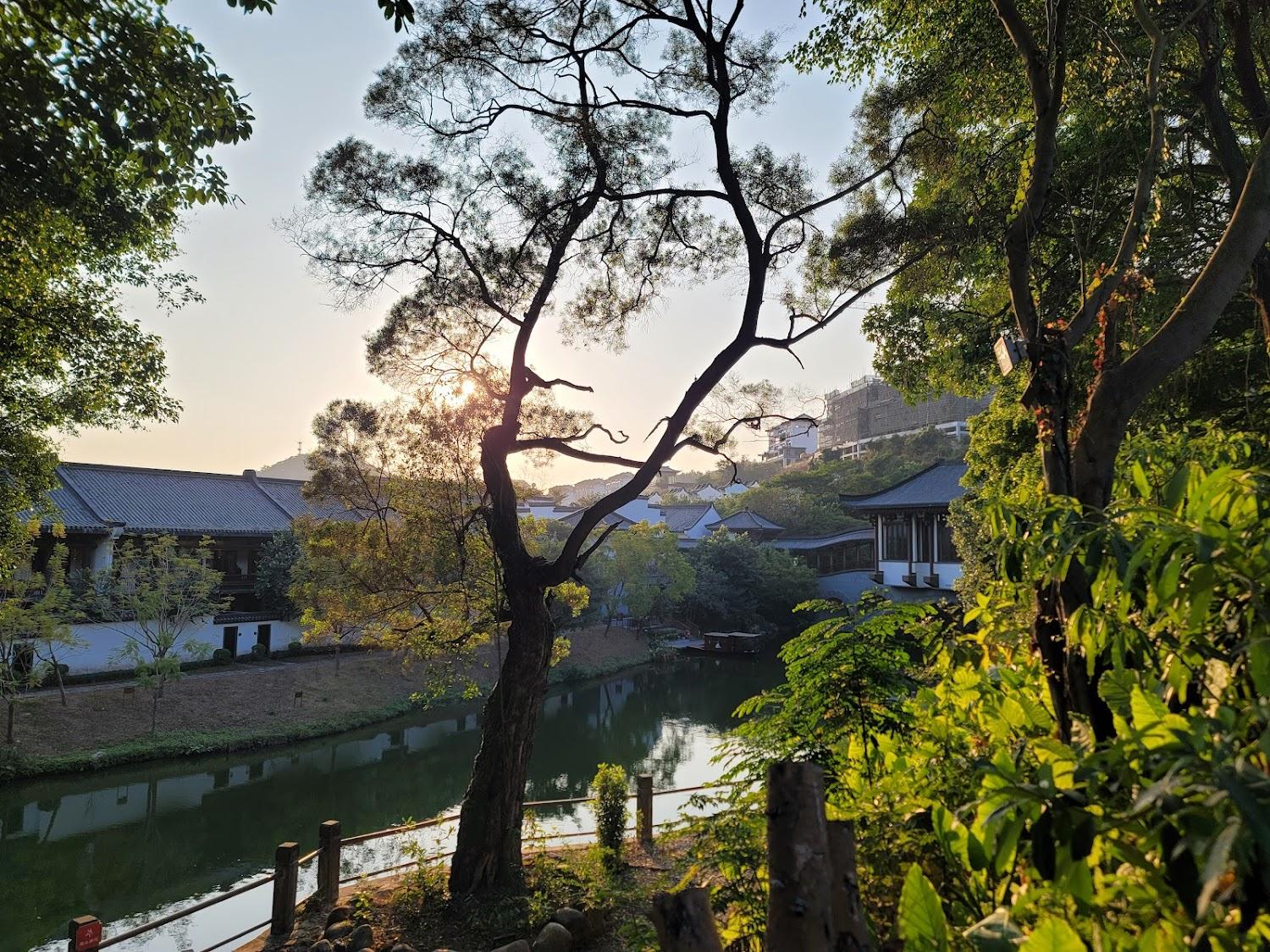 Cover Image for China Overseas Hot Spring Hotel