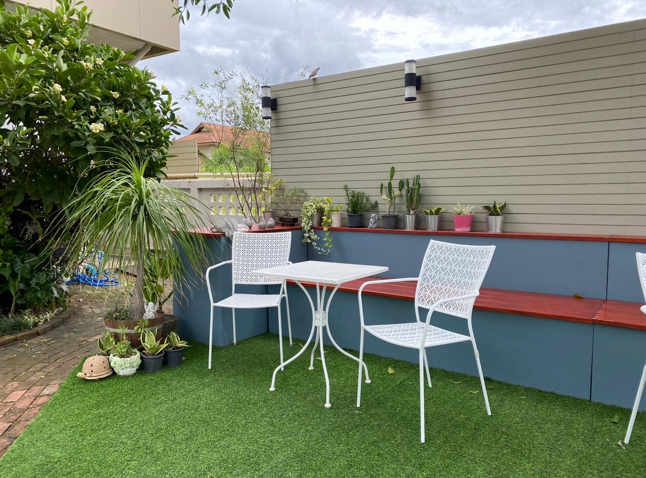 Cover Image for iRabbit Hotel