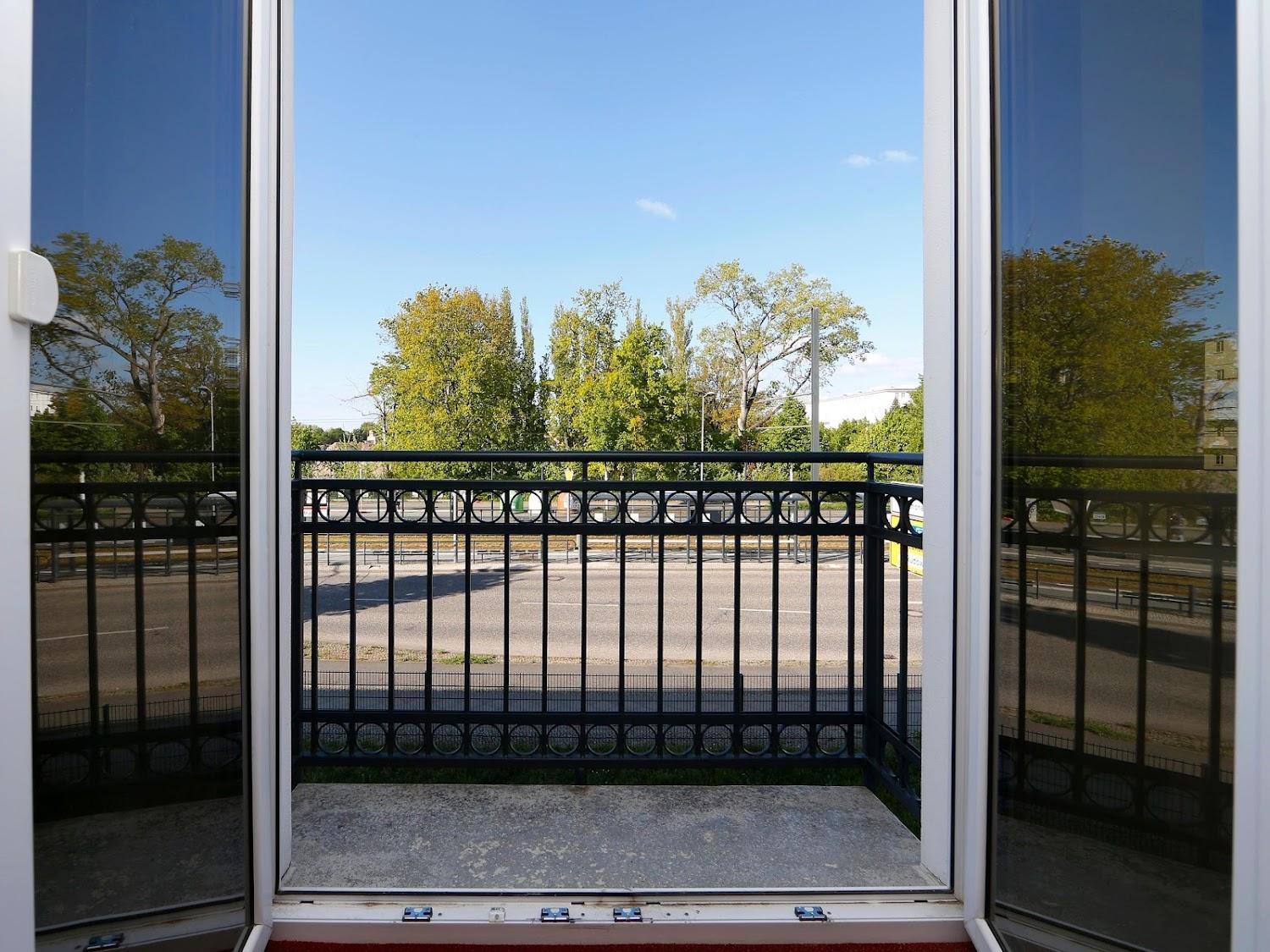 Cover Image for B&B HOTEL Berlin-Adlershof